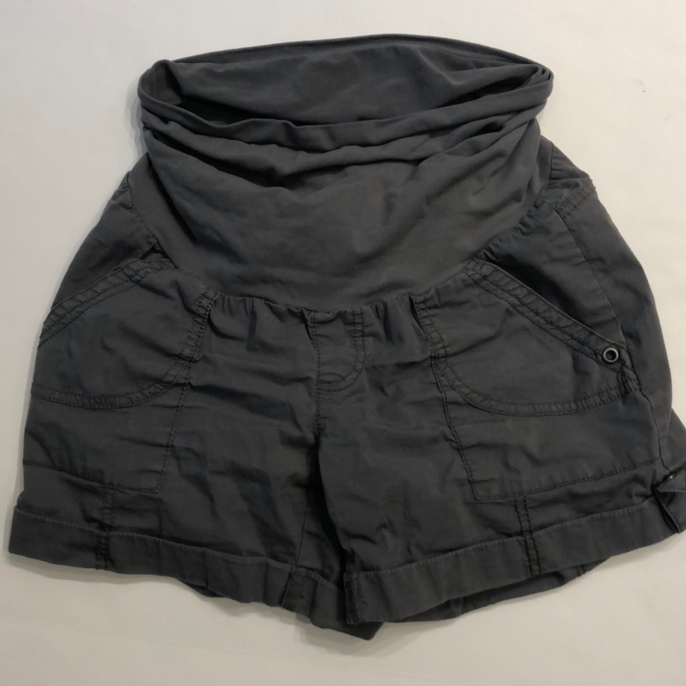 Maternity shorts